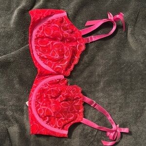 Elegant Red & Pink Lace Bra